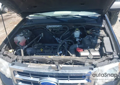 2011 Ford Escape Xlt from USA, damaged, VIN 1FMCU0D71BKB88586